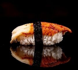 Суши угорь х 2 в Суши Стар по цене 362 ₽