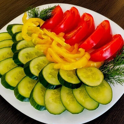 Овощи в нарезке в СЕМАВИ Ресторан по цене 559 ₽