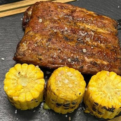 Свиные ребрышки с кукурузой гриль в Tutti I Giorni по цене 1150 ₽