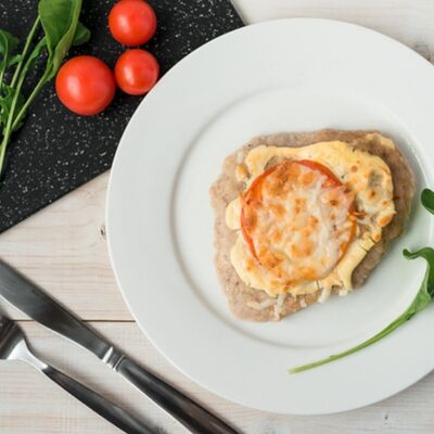 Свинина с помидорами в За плетнём по цене 239 ₽