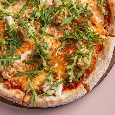 Пицца Руккола с креветками в Avgust13 по цене 1650 ₽