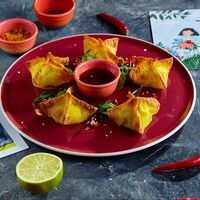 Рангуны с морепродуктами и сливочным сыром в Фрида
