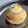 Профитроль лимонный с итальянской меренгой в Biscuit house по цене 350