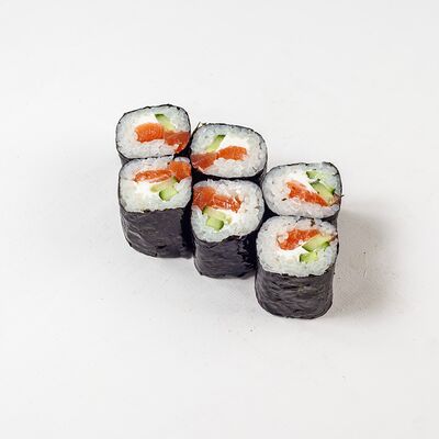 Ролл Сливочный с лососем в СитиФокс по цене 304 ₽