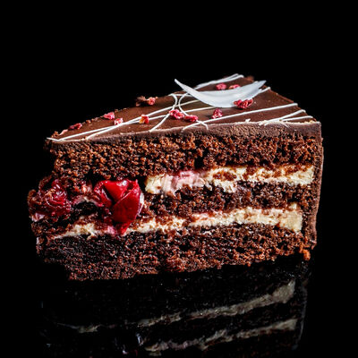 Торт Шоколадно-вишневый чиз в WokPho по цене 230