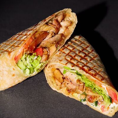 Классическая с курицей в Amber kebab по цене 369 ₽