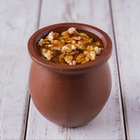 Мацони с медом и орехами в Тифлис