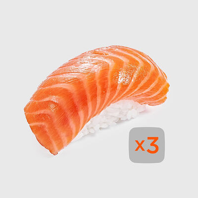 Суши с лососем в Моккано по цене 449 ₽