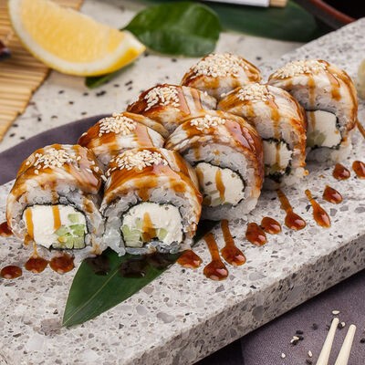 Ролл Филадельфия запеченная с угрем в ЛарисуВаннуХочу по цене 520