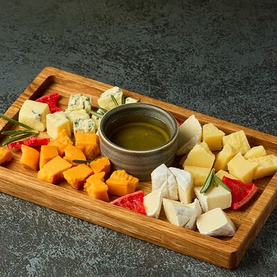 Сырное плато в Игристые по цене 890 ₽