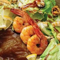 Салат с морепродуктами в Dublin