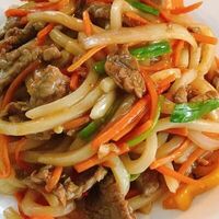 Вок-удон с говядиной в ASIA FOOD-Вьетнамская Кухня