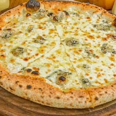 Пицца Четыре сыра в Сыроварня по цене 135000 сум