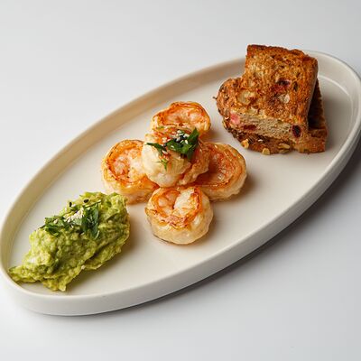 Креветки спайси, гуакамоле в Avo kitchen & bar по цене 790 ₽