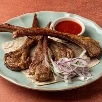 Шашлык из корейки ягненка в Авлабар