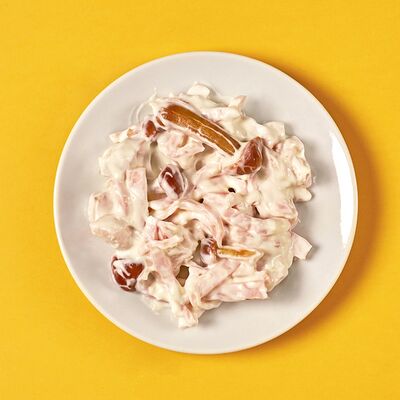Салат с курицей, маринованными опятами и ветчиной в Румян картофан по цене 99 ₽