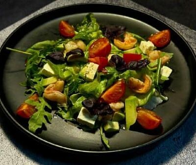 С креветками, рукколой и фетаксой в Kaif Lounge по цене 700 ₽