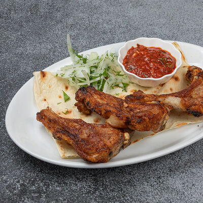 Шашлык из корейки ягненка в У Бурчо по цене 1800 ₽