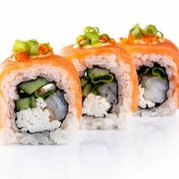 Ролл Императорский с лососем в Sushi Outlet