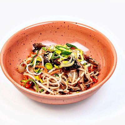 Удон с курицей в Coffee Cake по цене 490 ₽