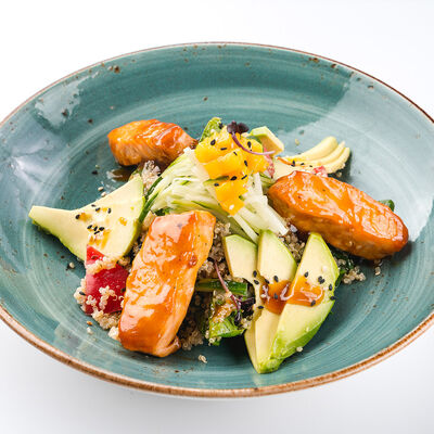 Боул с лососем в Udcкафе Upside Down Cake по цене 790 ₽