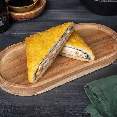 Сэндвич с курицей в Суши Ням по цене 382 ₽