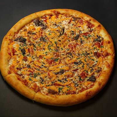 Пицца Том Ям в Sandwich club по цене 560 ₽