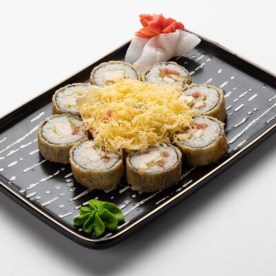 Горячие роллы Цезарьв Room-cafe по цене 610 ₽