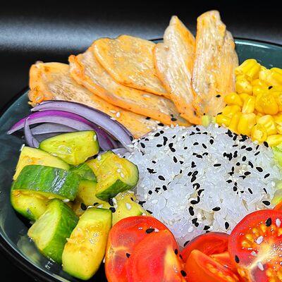 Боул-поке Чикен в Роллс Ройс Суши по цене 520 ₽