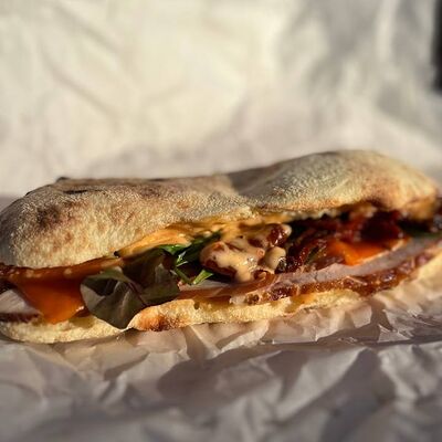 Сэндвич с индейкой в PAPPONE по цене 887 ₽