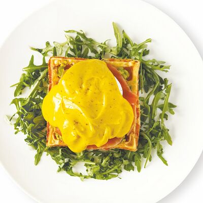 Вафля безглютеновая с гуакамоле и рыбкой в Медовик по цене 1085 ₽