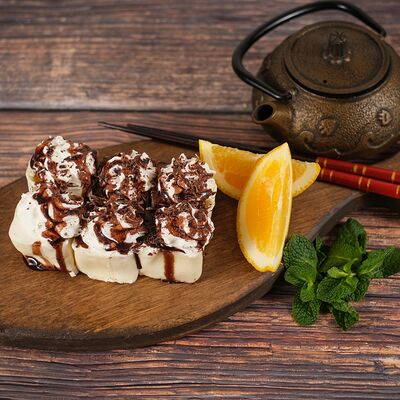 Сладкий ролл №3 в Японский городовой 64 по цене 290 ₽