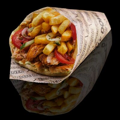 Гирос Греческий с курицей в Royals по цене 370 ₽