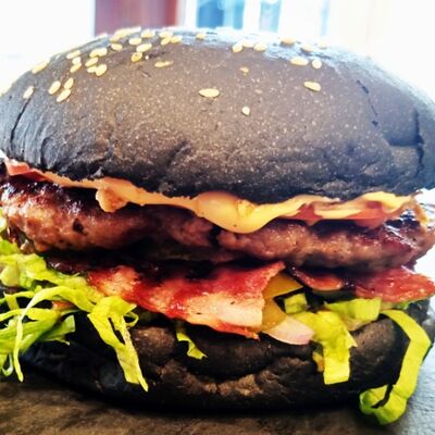 Бургер Тайсон в Vibe sushi по цене 450 ₽