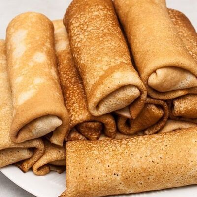Блинчик с вареной сгущенкой (шт) в Вареничная по цене 80 ₽