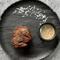 Вырезка говяжья на гриле в Гастропапы