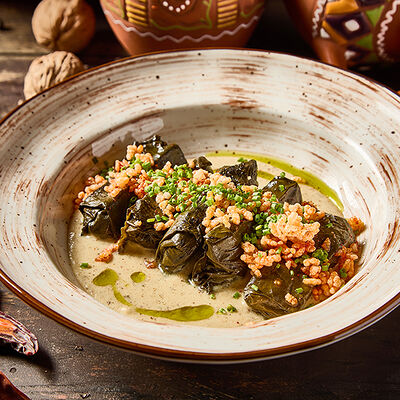 Долма из кролика с чесночным соусом в PRO.Хинкали by Novikov по цене 830 ₽