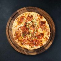 Пицца ассорти из колбас в Чайхана Анор-Анор