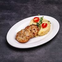 Куриные котлеты с картофельным пюре в Tefsi