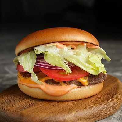 Бургер Эль классика в FRIENDLOUNGE по цене 590 ₽