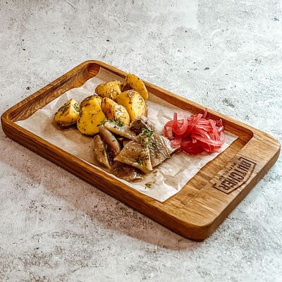 Селедка с картошечкой и луком в Butcher по цене 540 ₽
