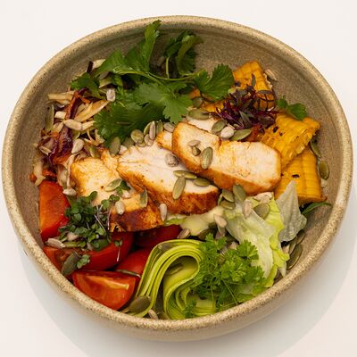 Боул с курицей в LULU COFFEE по цене 520 ₽