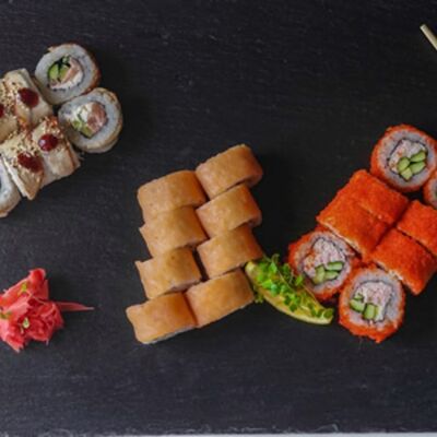 Сет на двоих в Gold Суши по цене 1329 ₽