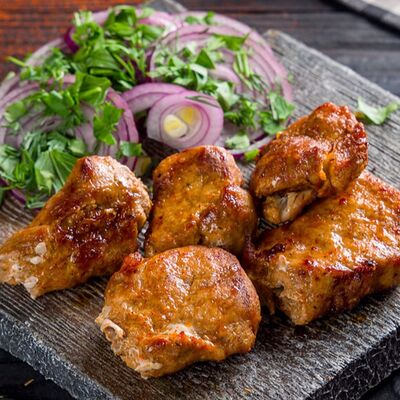 Шашлык из cвинoй шейки в Шашлыки на углях по цене 520 ₽