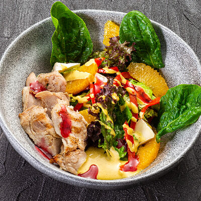 Салат с кроликом в Колбасофф по цене 620