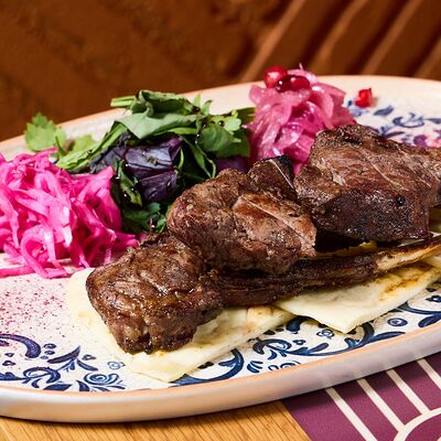 Каре ягнёнка стандартный в NANA Pirveli по цене 2245 ₽