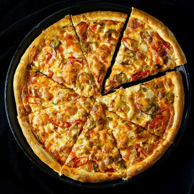 Пицца Острая цыпа в Temple pizza по цене 790 ₽