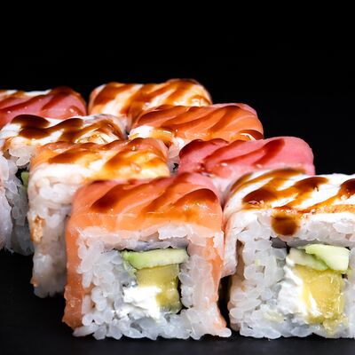 Ролл ассорти в Ньокки по цене 755 ₽