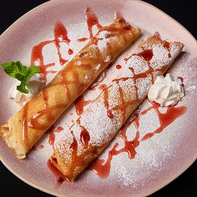 Блины с ягодами в Ricco Celentano по цене 340 ₽