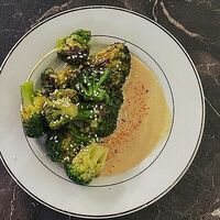 Брокколи с ореховым соусом в Piazza Stellare